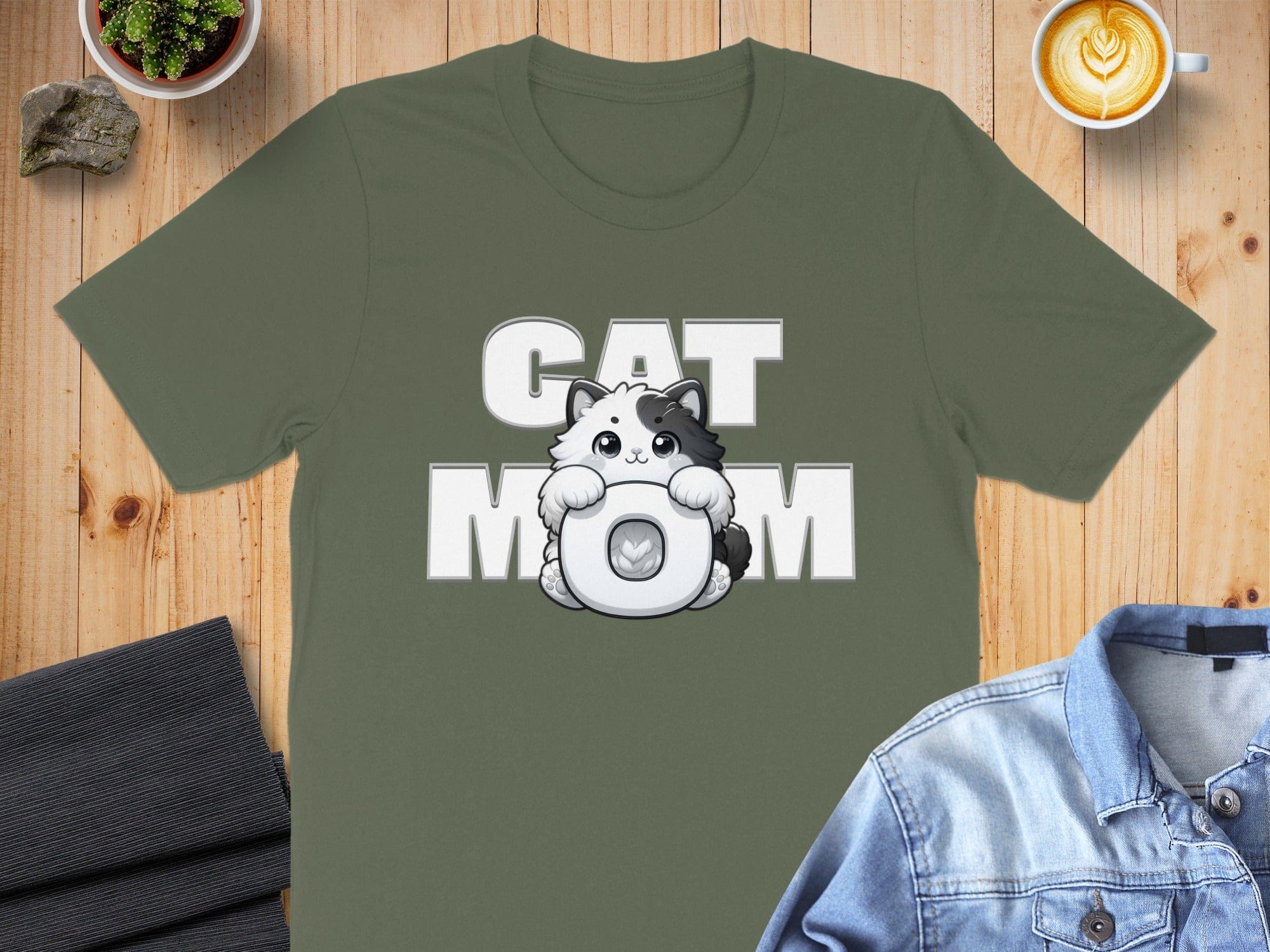 Adorable Cat Mom Graphic Tee for Cat Lovers