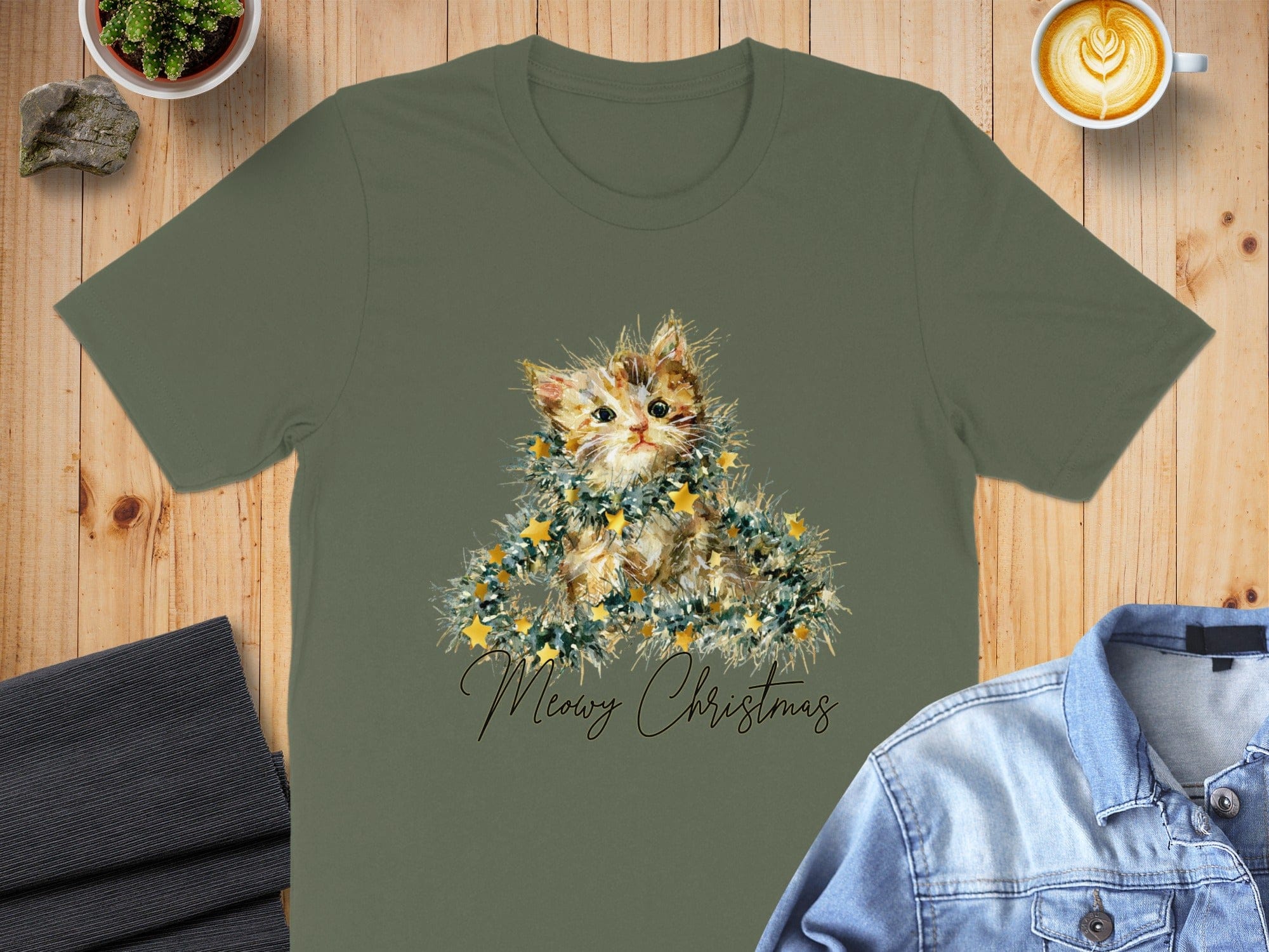 Cute Festive Kitten Merry Christmas T-Shirt