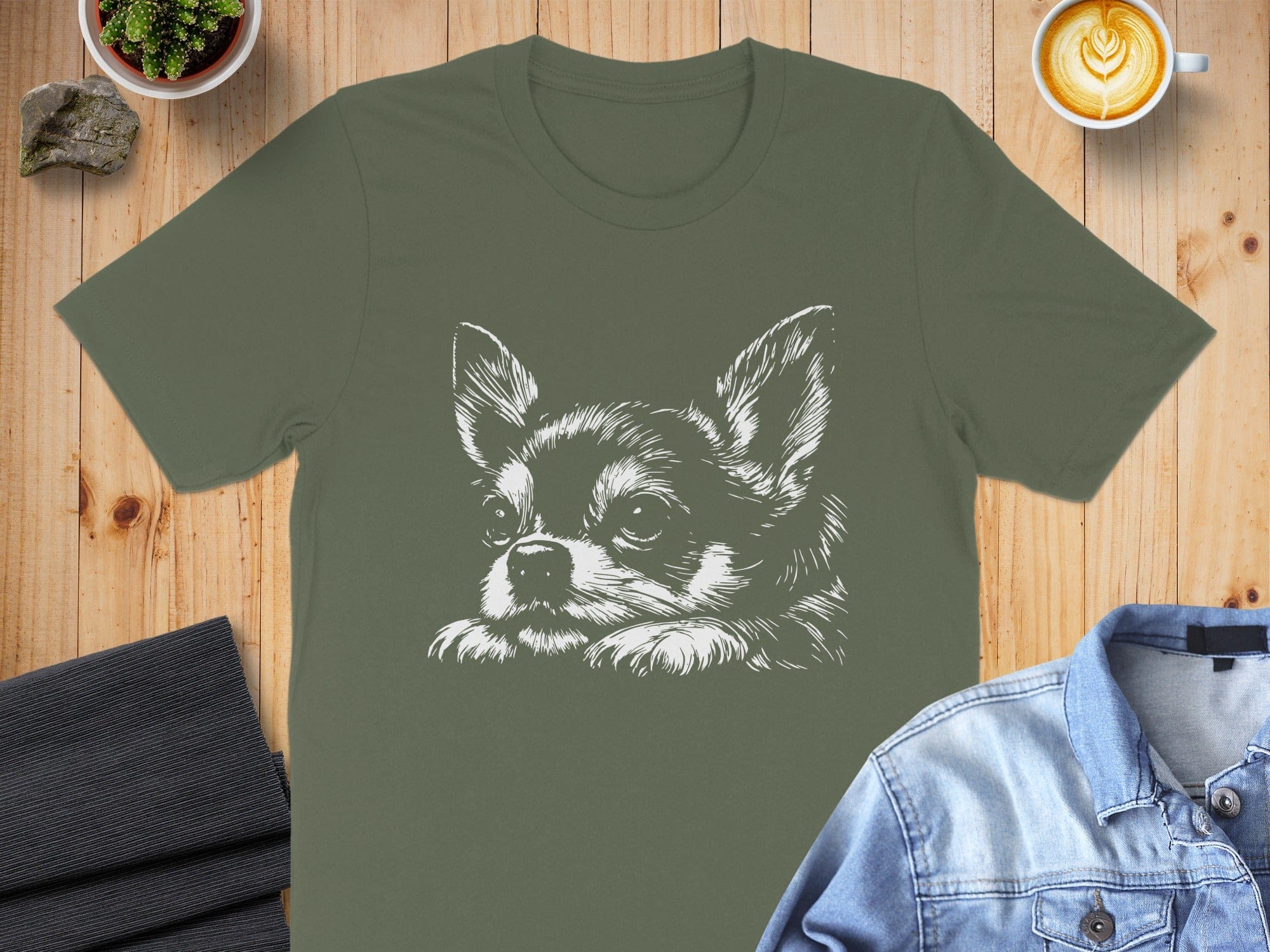 Adorable Chihuahua Artwork T-shirt for Dog Lovers