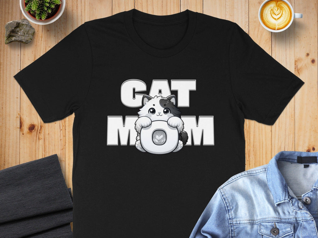 Cat Mom Graphic Tee with Cute Kitty Design