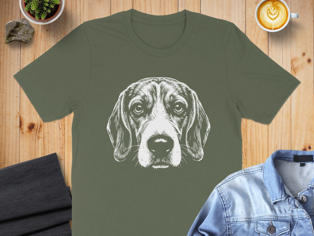 Green T-Shirt with Detailed Dog Illustration Design