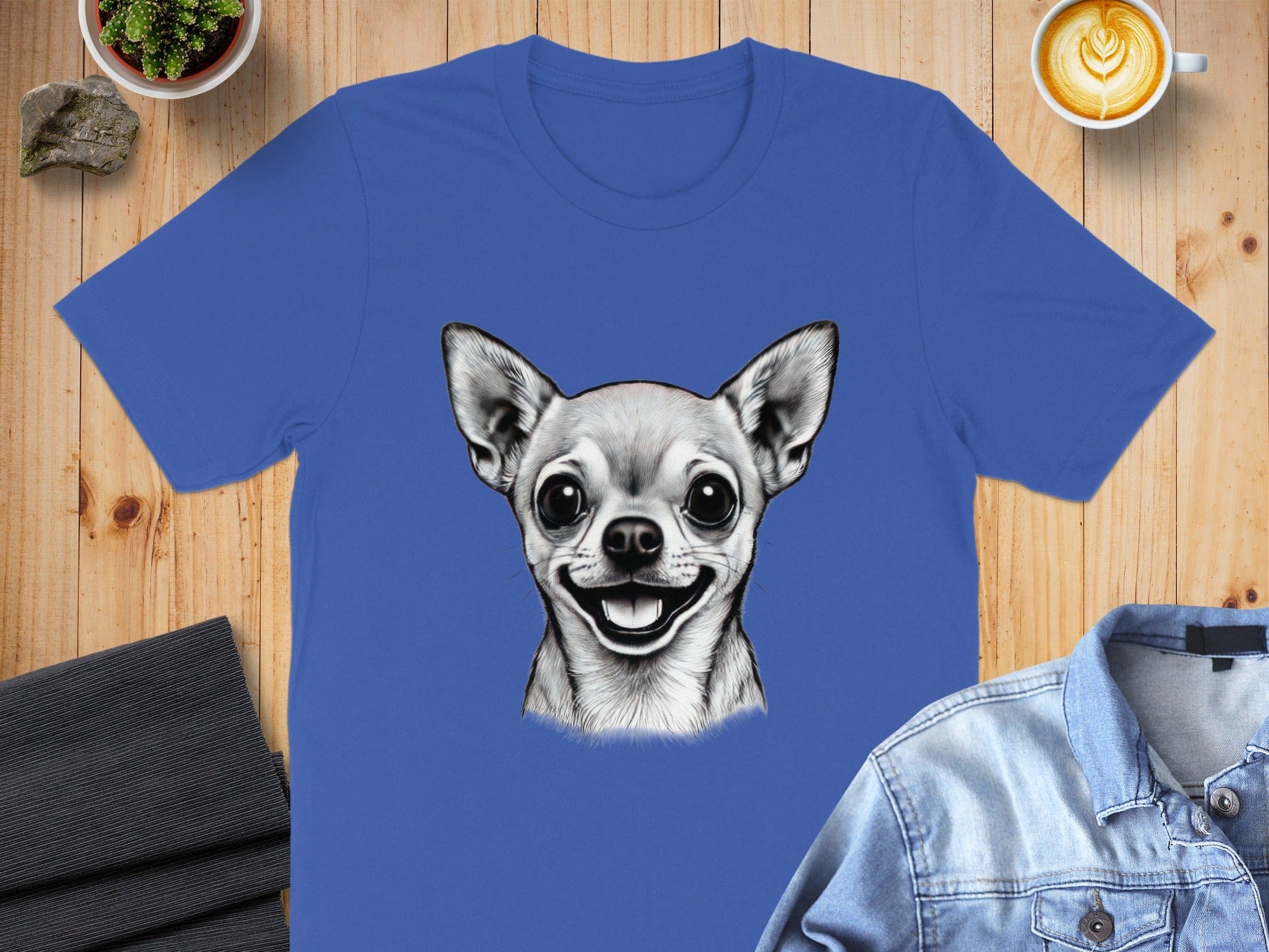 Funny Smiling Chihuahua Dog Face Blue T-shirt