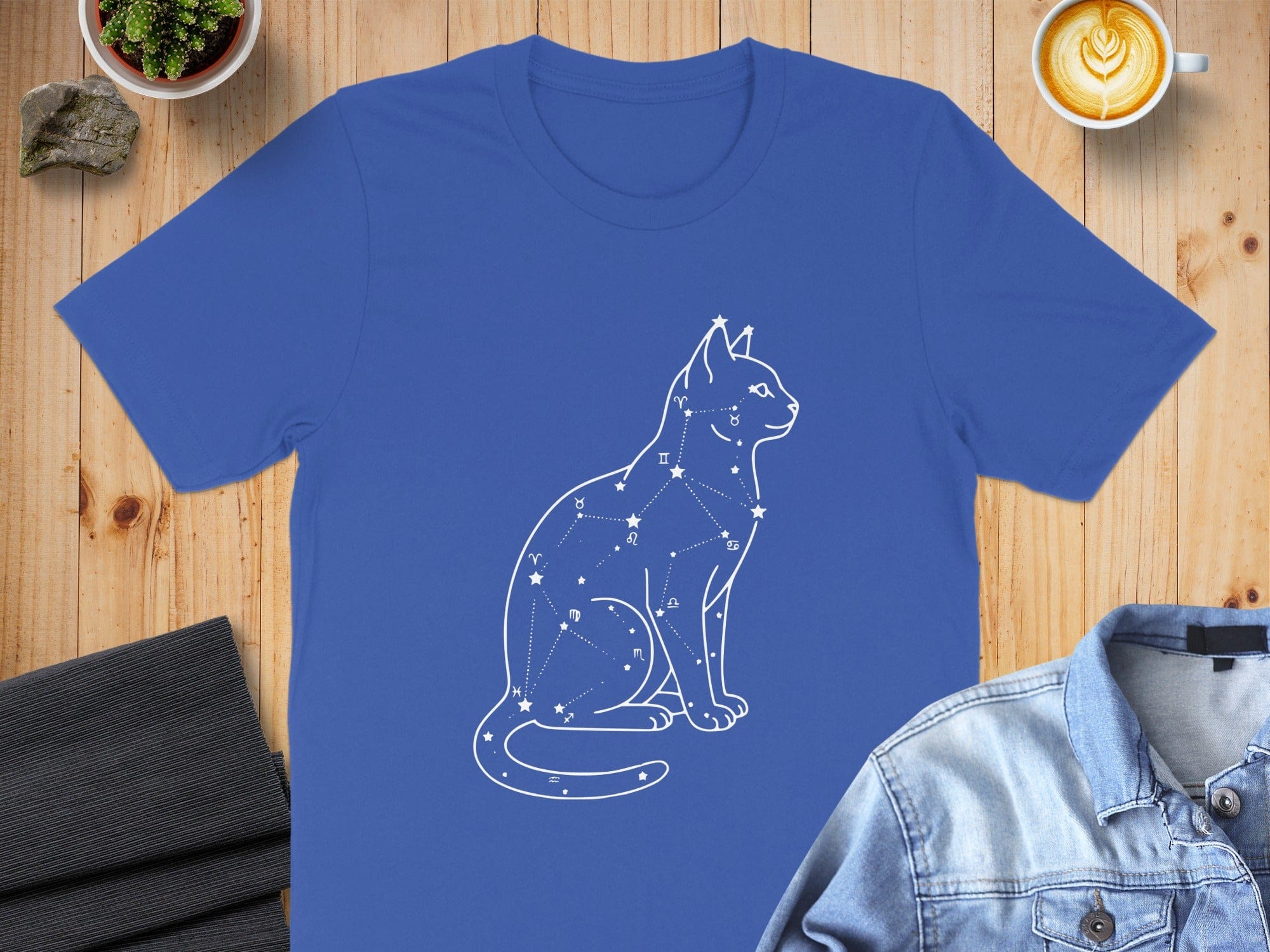 Constellation Cat Graphic Tee for Stargazing Enthusiasts