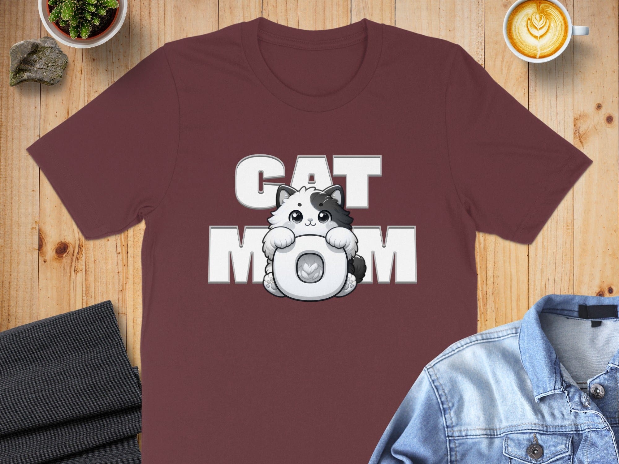 Adorable Cat Mom Graphic Tee for Pet Lovers